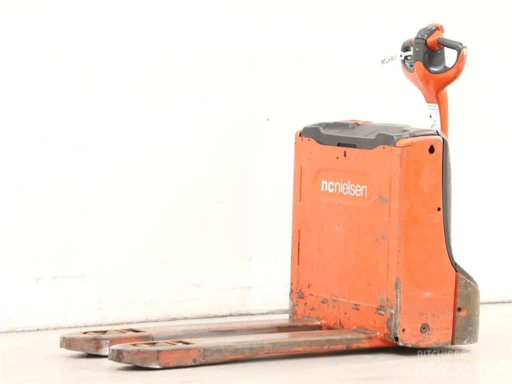 Linde T16/1152-00 行走控制式堆積機