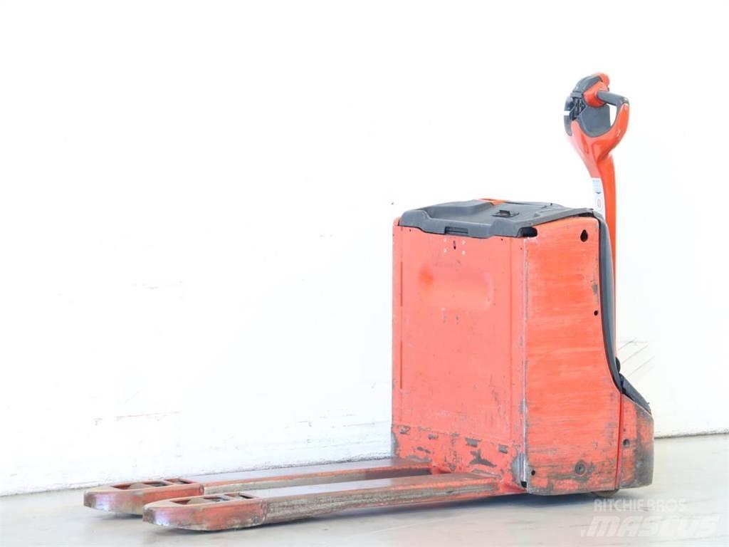 Linde T16/1152-00 行走控制式堆積機