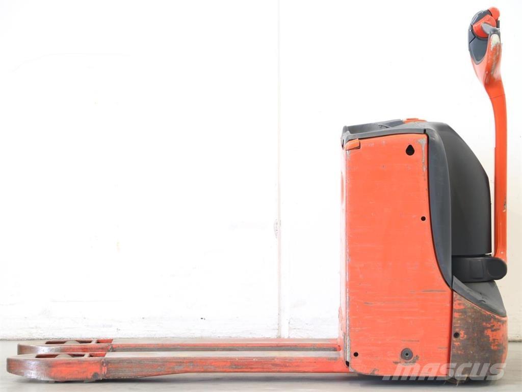 Linde T16/1152-02 行走控制式堆積機