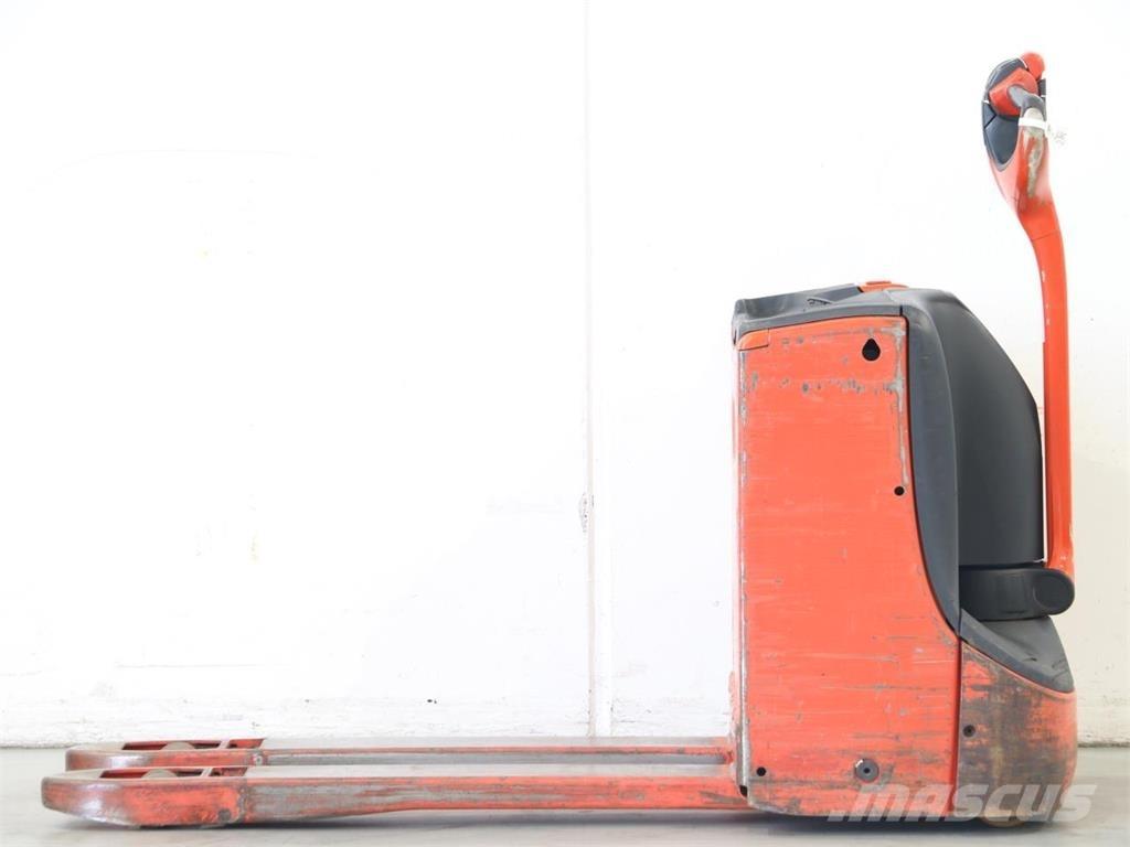 Linde T16/1152-02 行走控制式堆積機