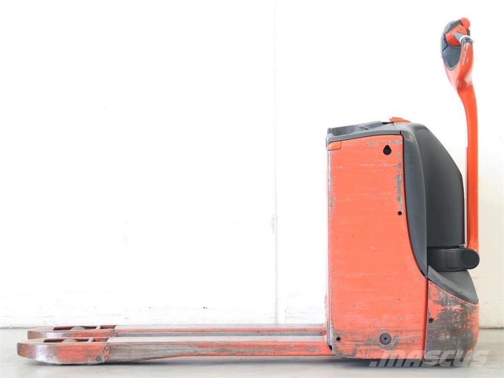 Linde T16/1152-02 行走控制式堆積機