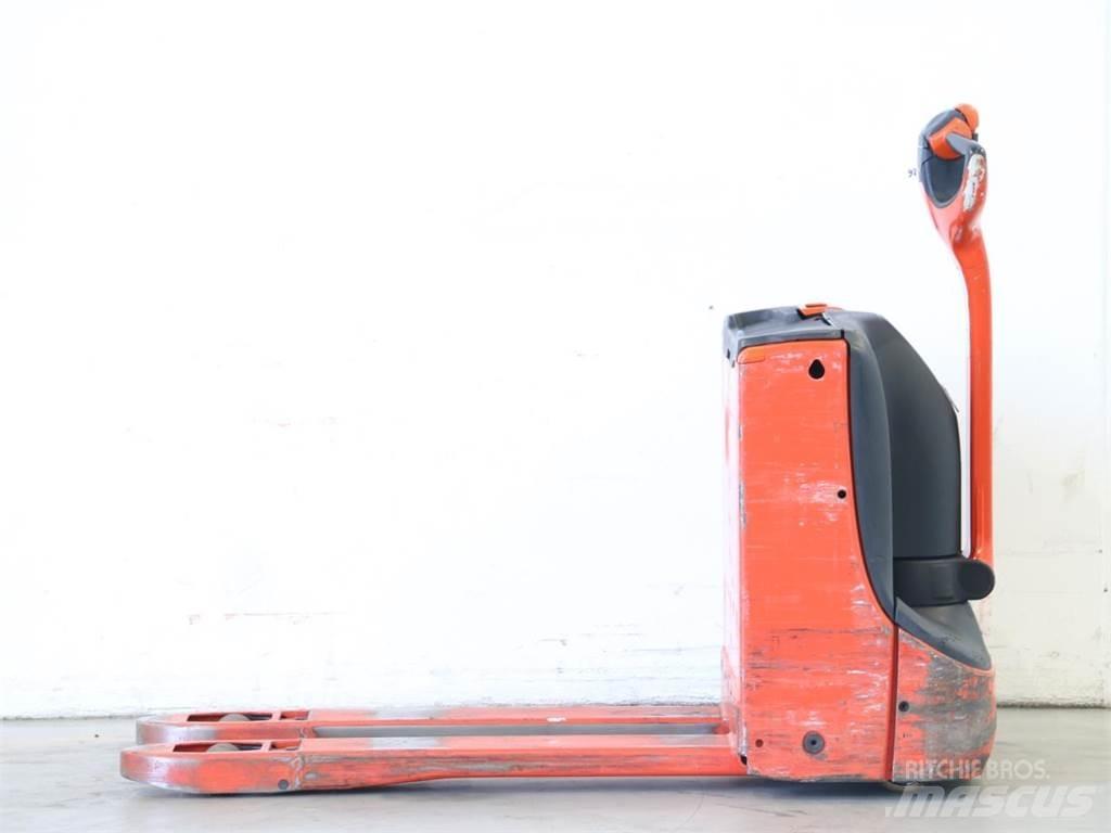 Linde T16/1152-02 行走控制式堆積機