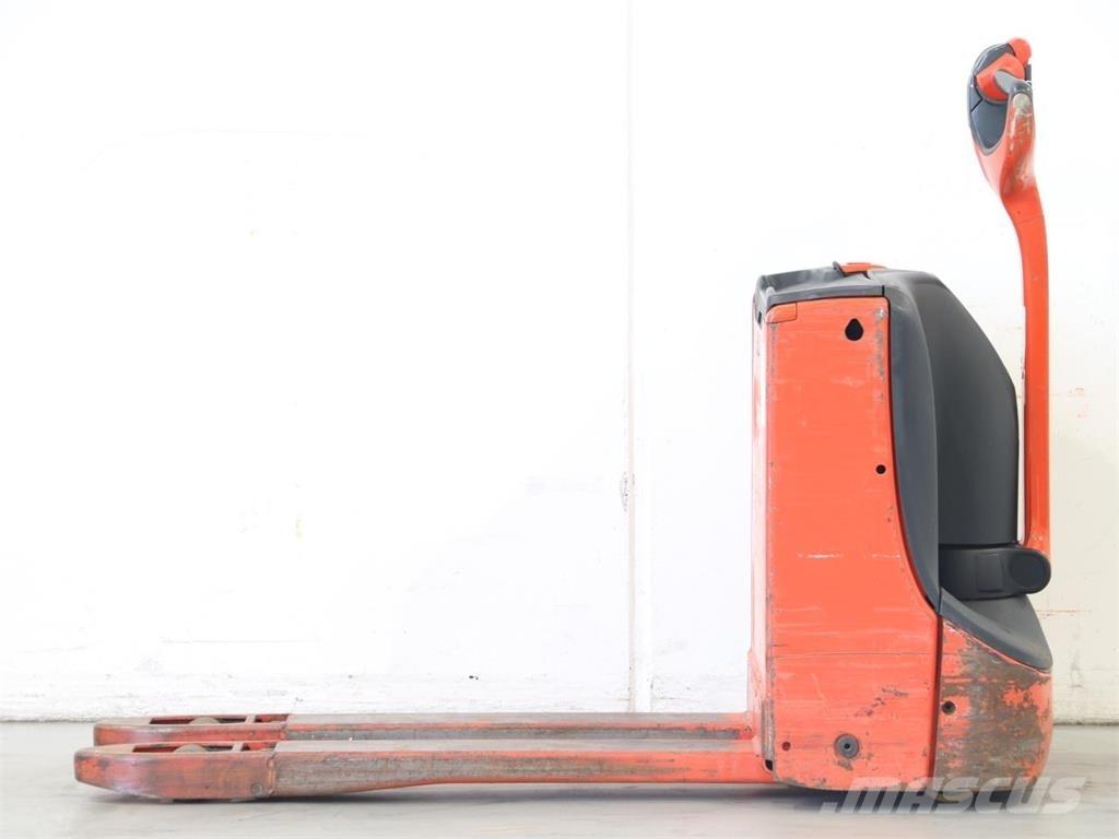 Linde T16/1152-02 行走控制式堆積機