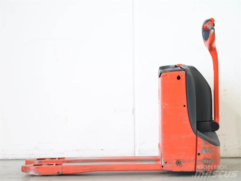 Linde T16/1152-02 行走控制式堆積機
