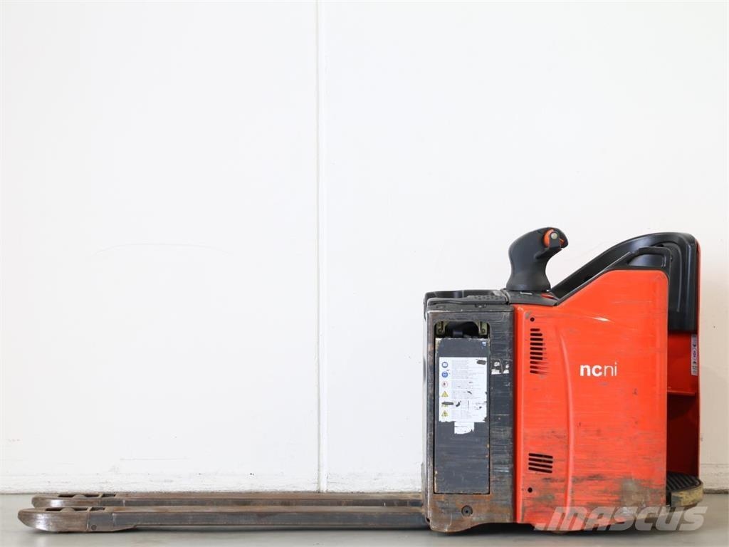 Linde T20SP/131 行走控制式堆積機