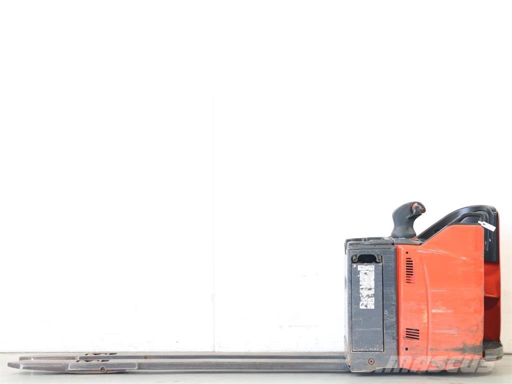 Linde T20SP/131 行走控制式堆積機