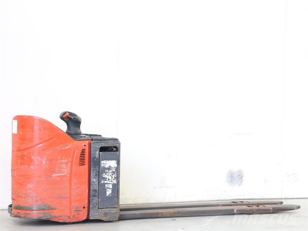 Linde T20SP/131 行走控制式堆積機