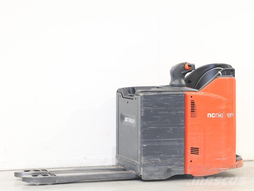 Linde T20SP/131 行走控制式堆積機