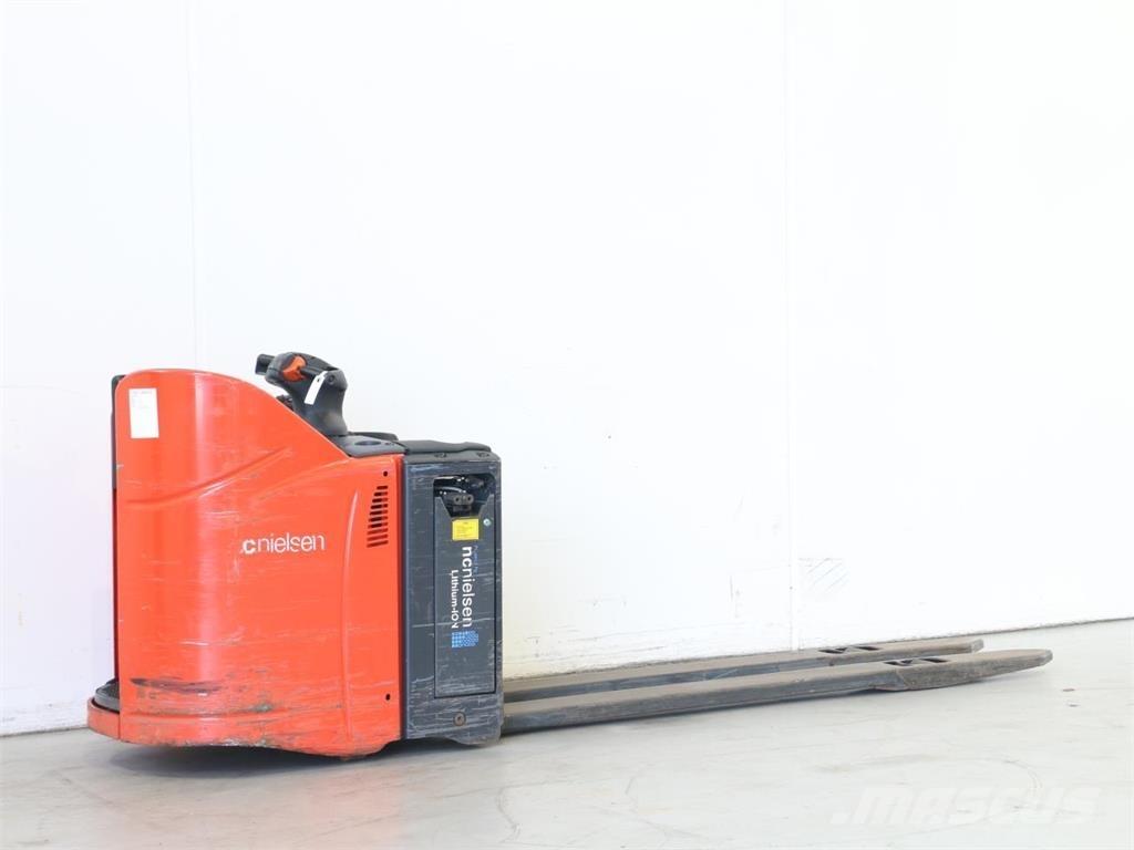 Linde T20SP/131 行走控制式堆積機