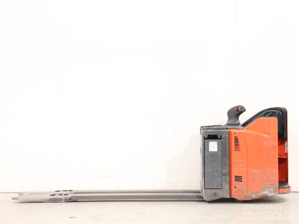 Linde T20SP/131 行走控制式堆積機