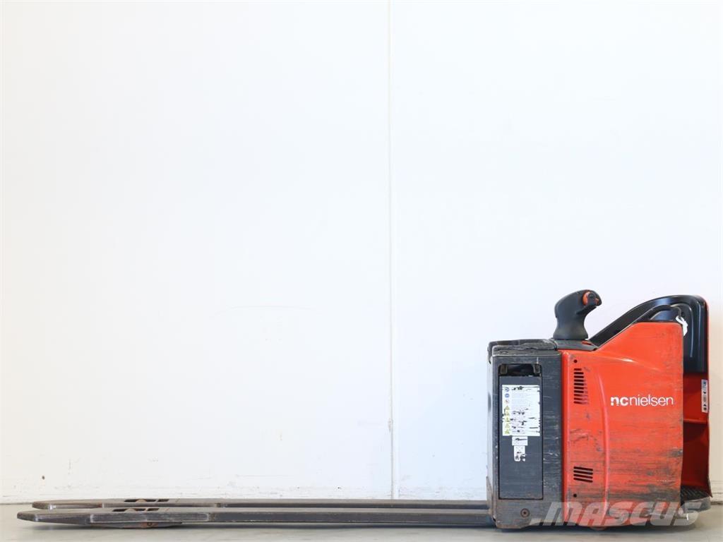 Linde T20SP/131-07 行走控制式堆積機