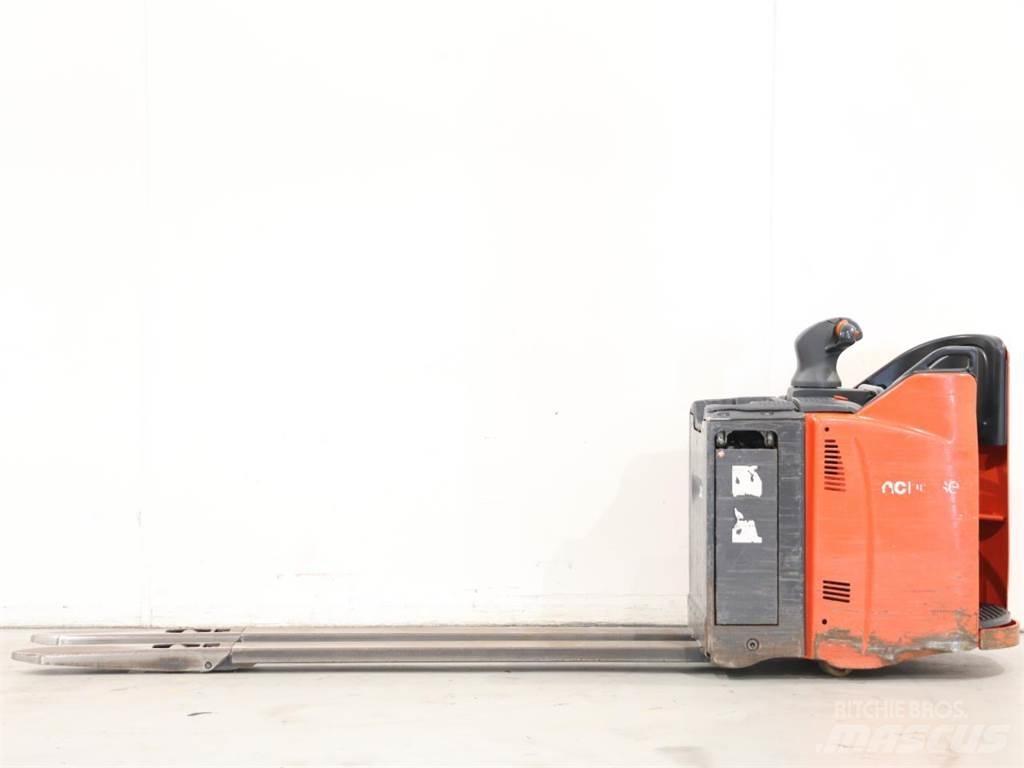 Linde T25SP/131-08 行走控制式堆積機