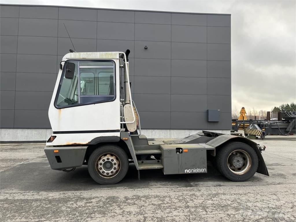 Terberg YT182 4x2 其他物料運輸工具