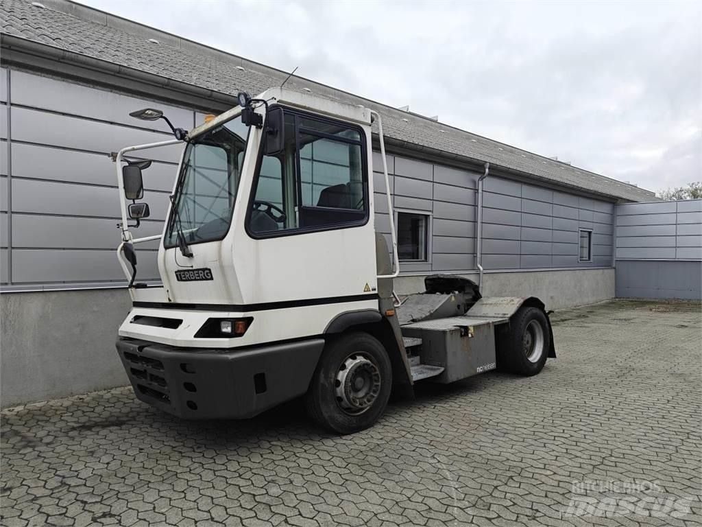 Terberg YT182 4X2 其他物料運輸工具