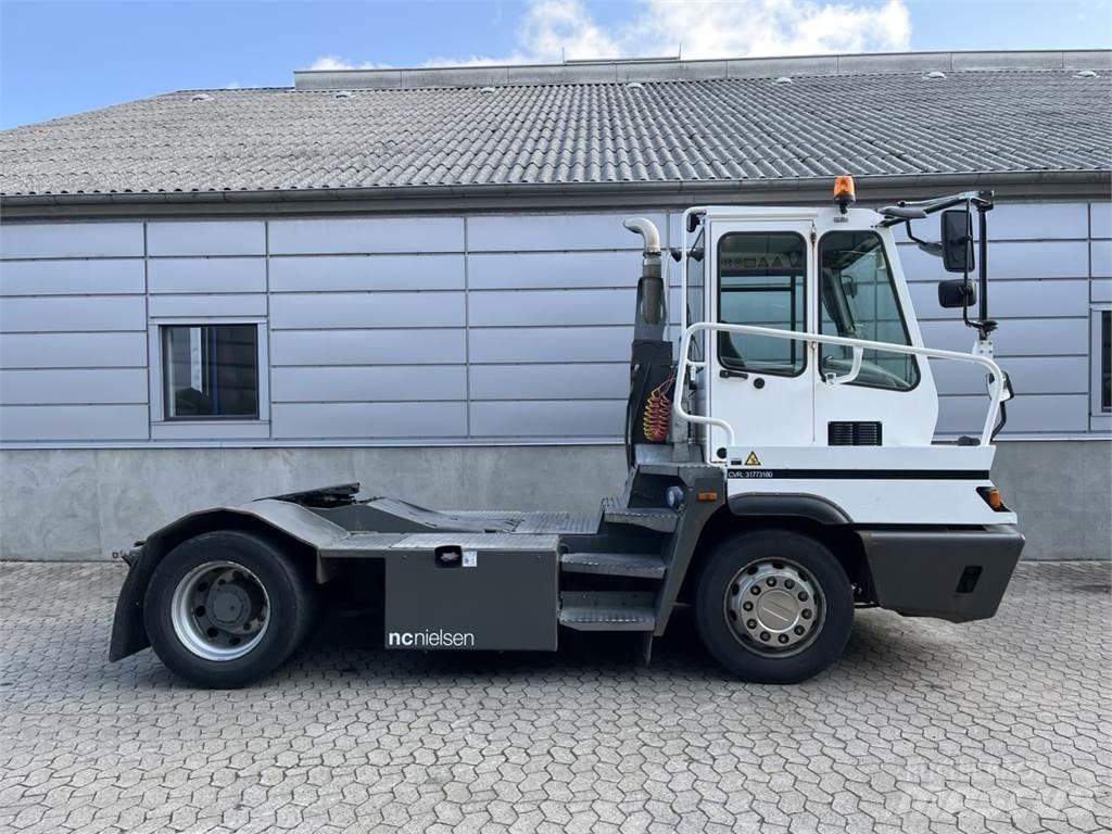 Terberg YT182 4X2 其他物料運輸工具