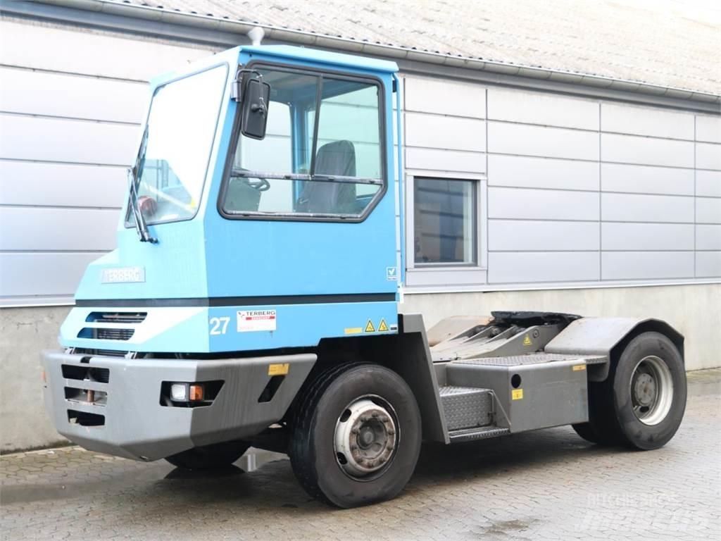Terberg YT220 4X2 其他物料運輸工具
