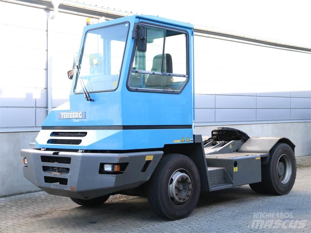 Terberg YT220 4X2 其他物料運輸工具