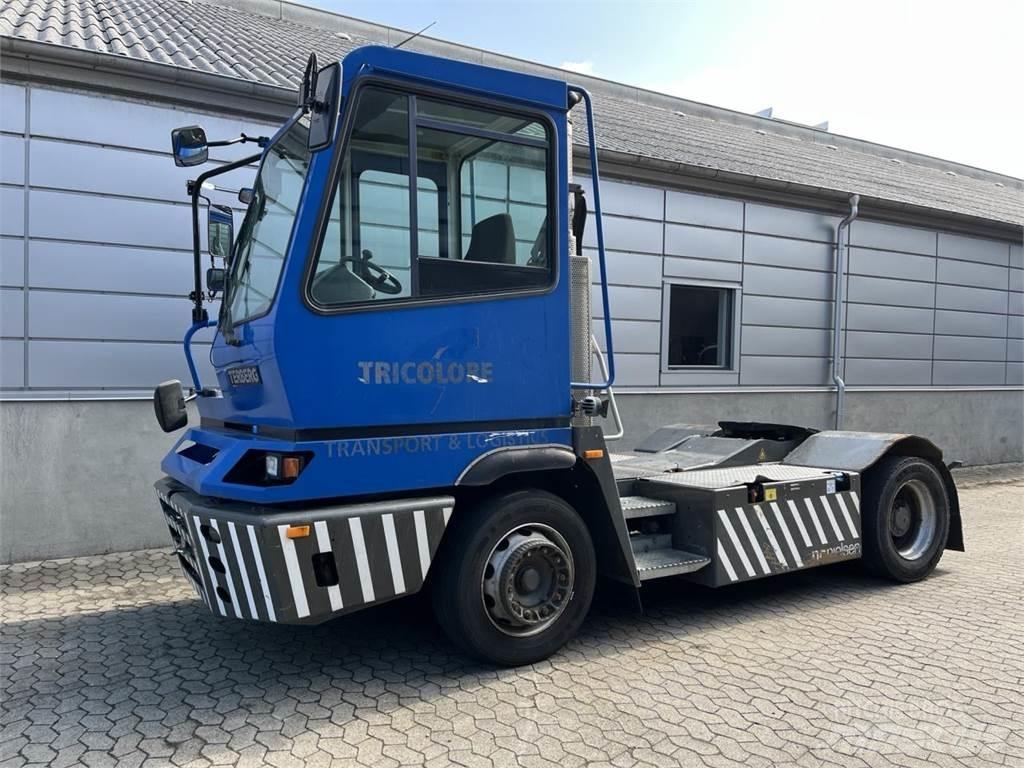 Terberg YT222 4X2 其他物料運輸工具