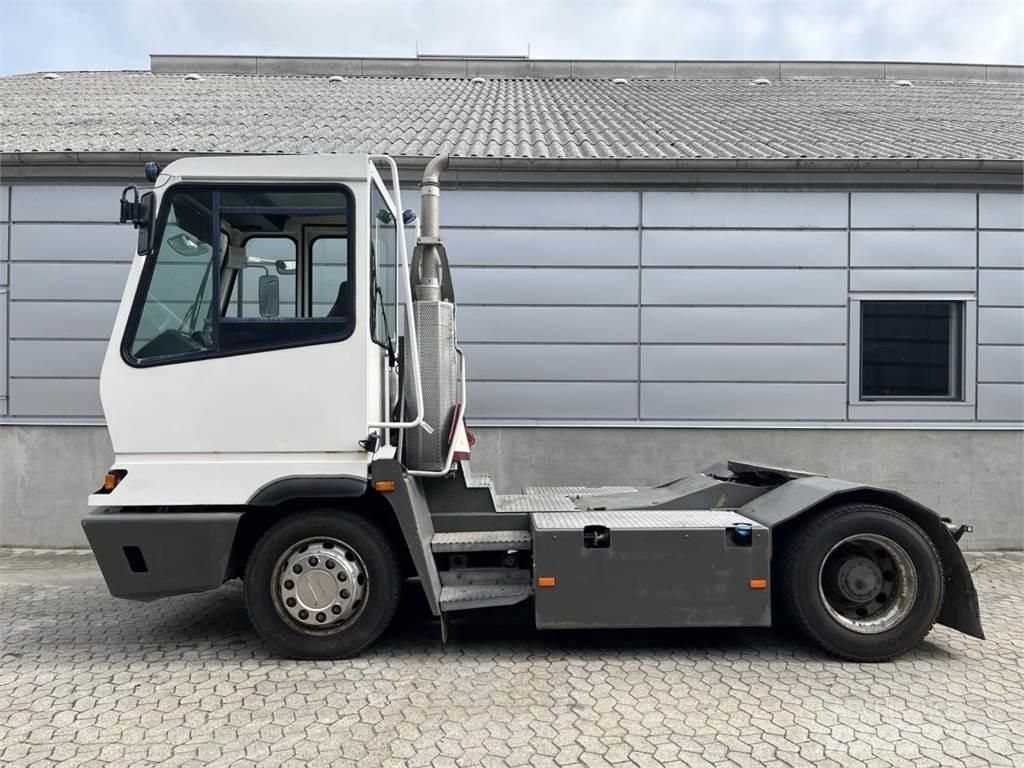 Terberg YT222 4x2 其他物料運輸工具