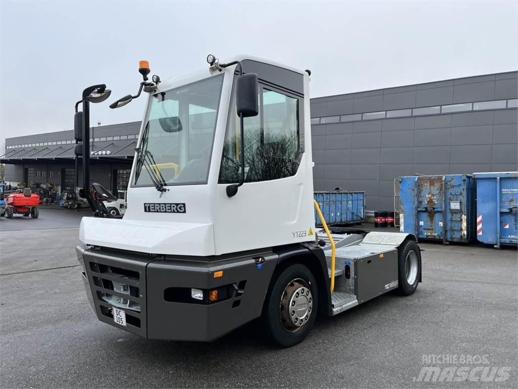 Terberg YT223 4x2 其他物料運輸工具