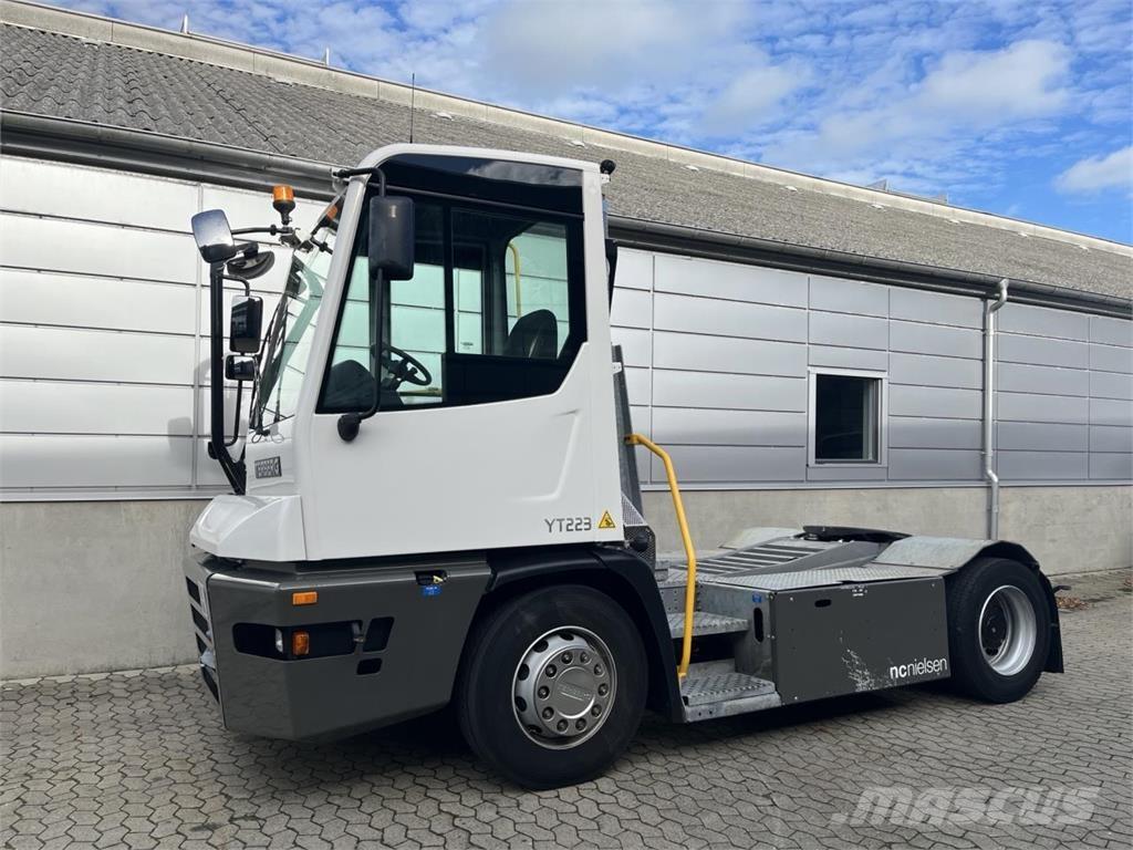 Terberg YT223 4x2 其他物料運輸工具