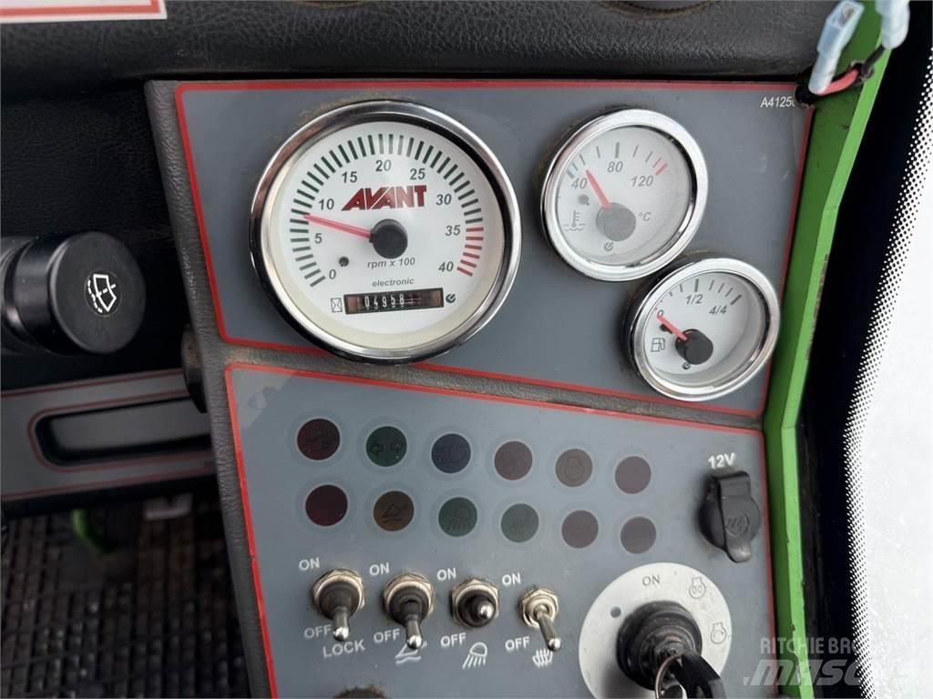 Avant 640 DLX 小型裝載機
