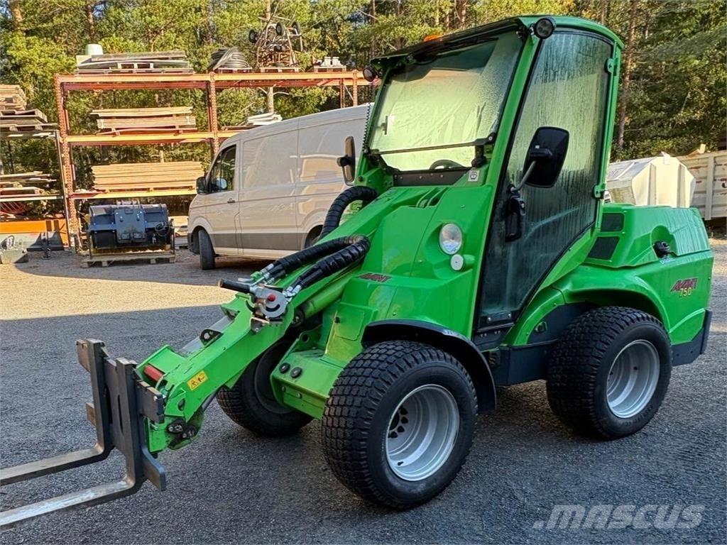 Avant 750 小型裝載機