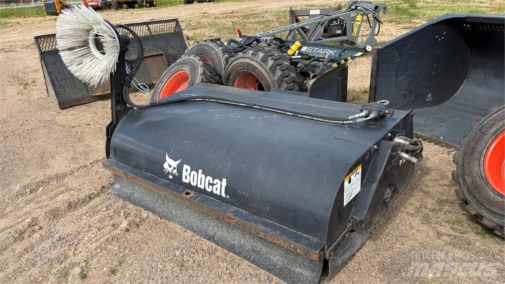 Bobcat S650 滑移轉向裝載機