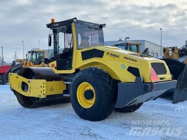 Bomag BW 213D-5 其他