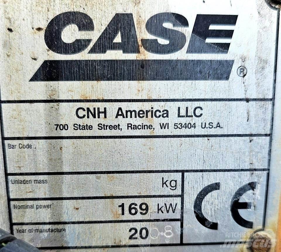 CASE 821E 輪胎式裝載機