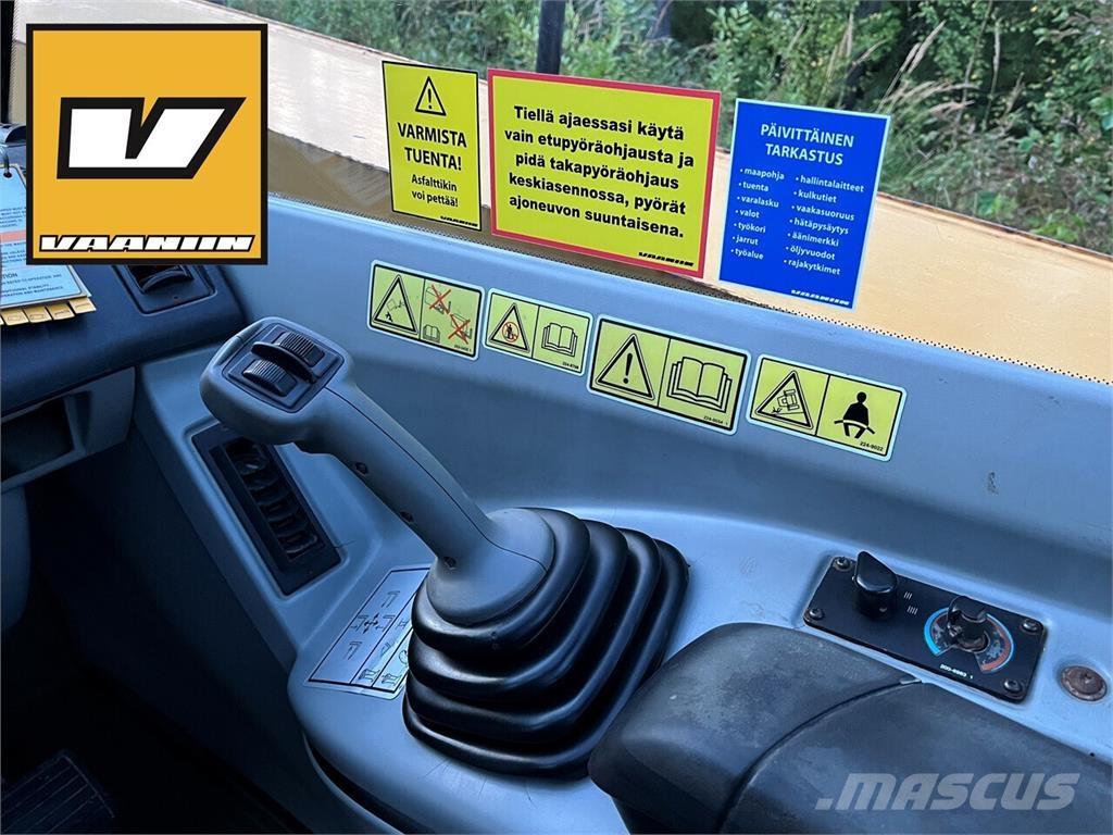 CAT TH355B 伸縮臂操作車