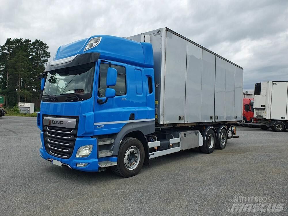 DAF CF530 6x2 -19 貨櫃框架卡車