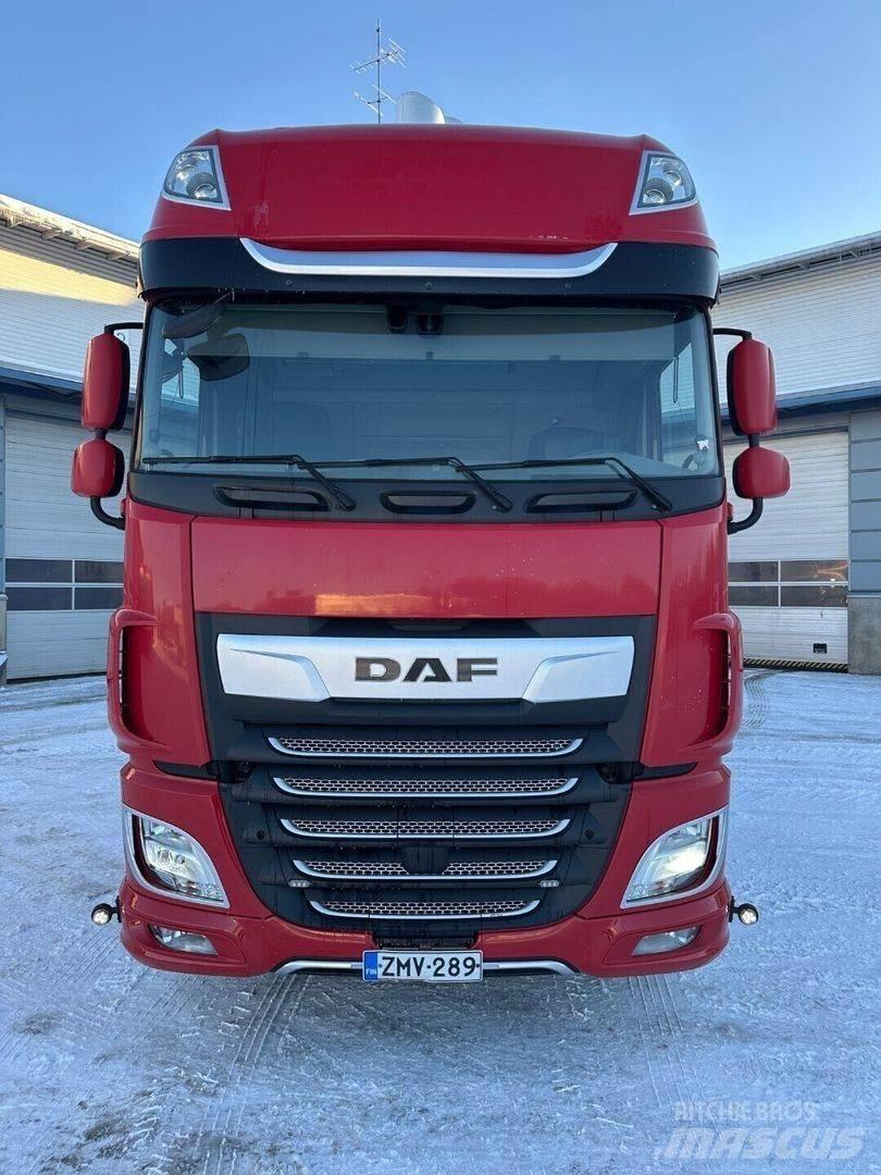 DAF XF 530 6x4 曳引機組件
