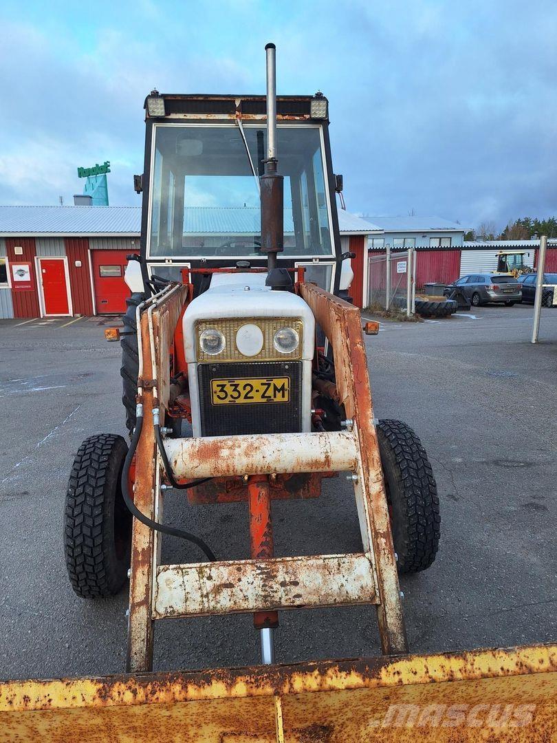 David Brown 990 曳引機