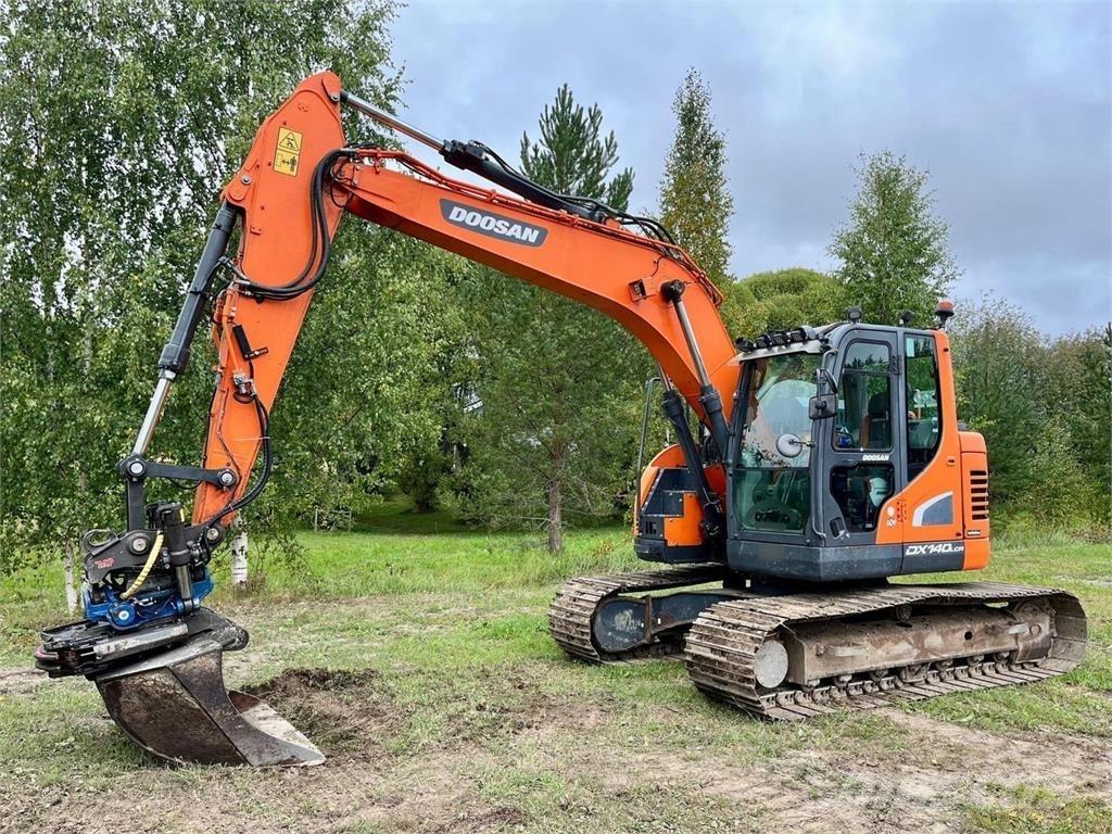 Doosan DX140LC 履帶式 挖土機/掘鑿機/挖掘機