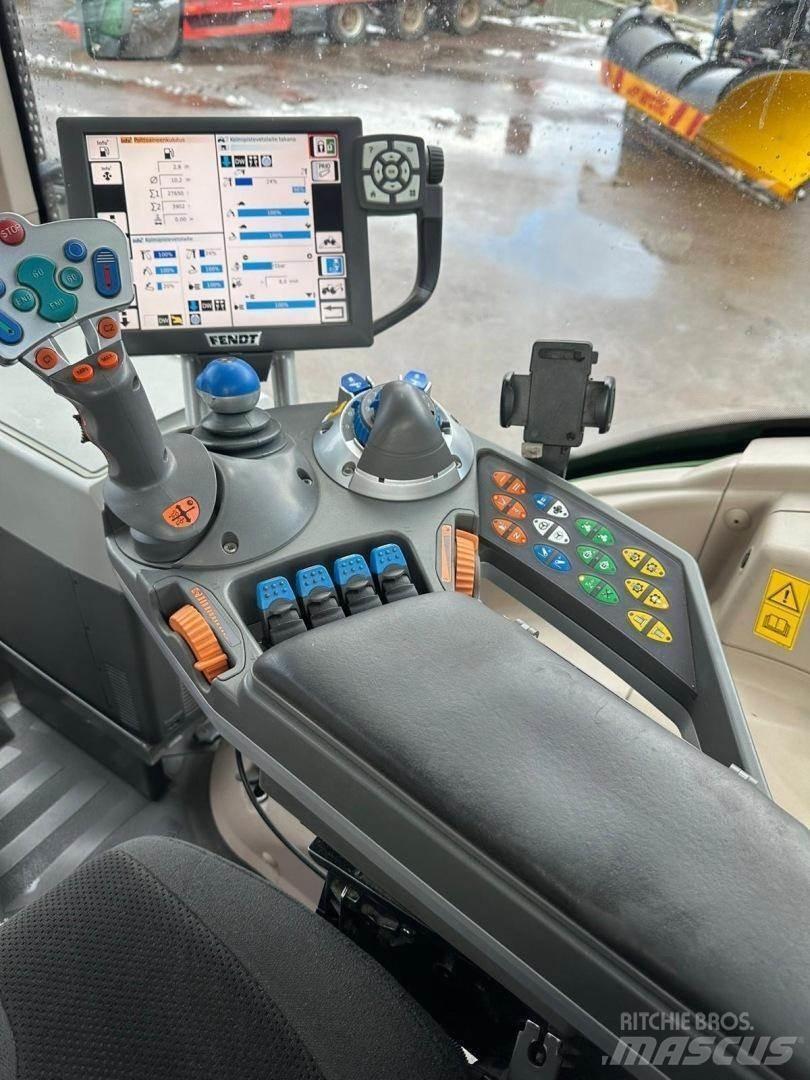 Fendt 828 VARIO 曳引機