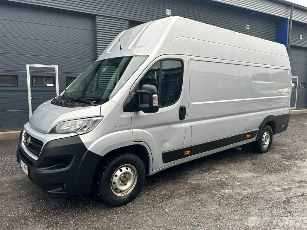 Fiat Ducato 廂式貨物運輸車