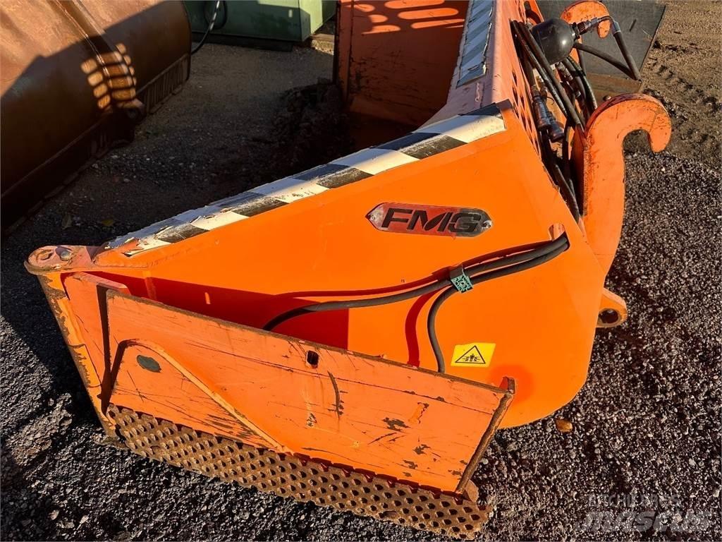 FMG SLK15 刮雪板和犁