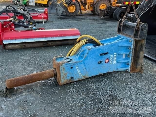 Franz F3200 鐵鎚/碎石機