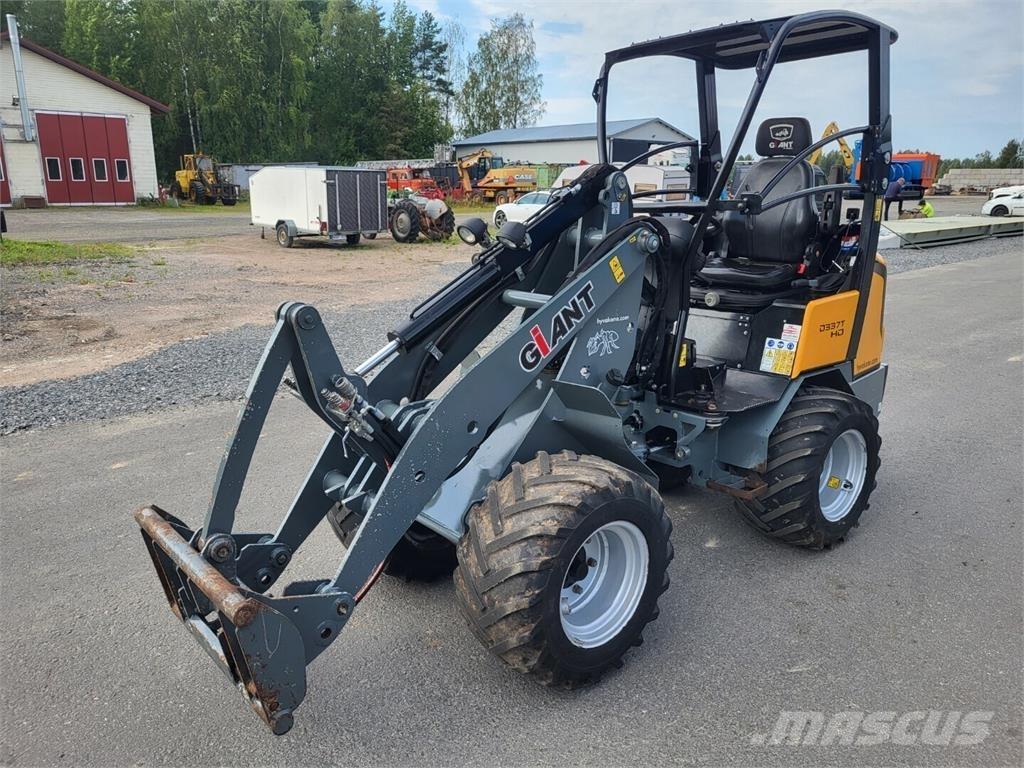 GiANT D337T 其他農業機械