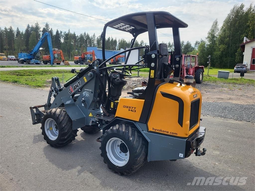 GiANT D337T 其他農業機械