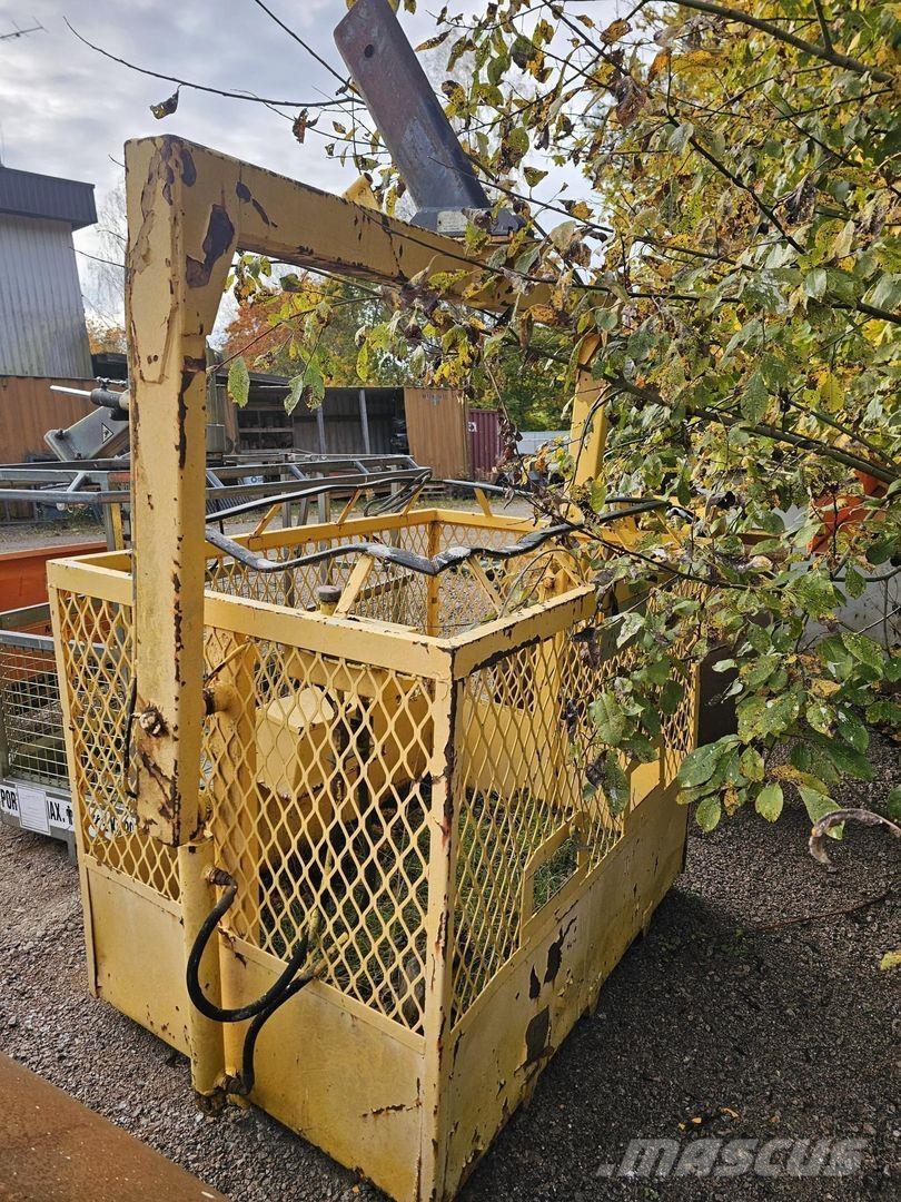  Henkilökori 其他升降機械