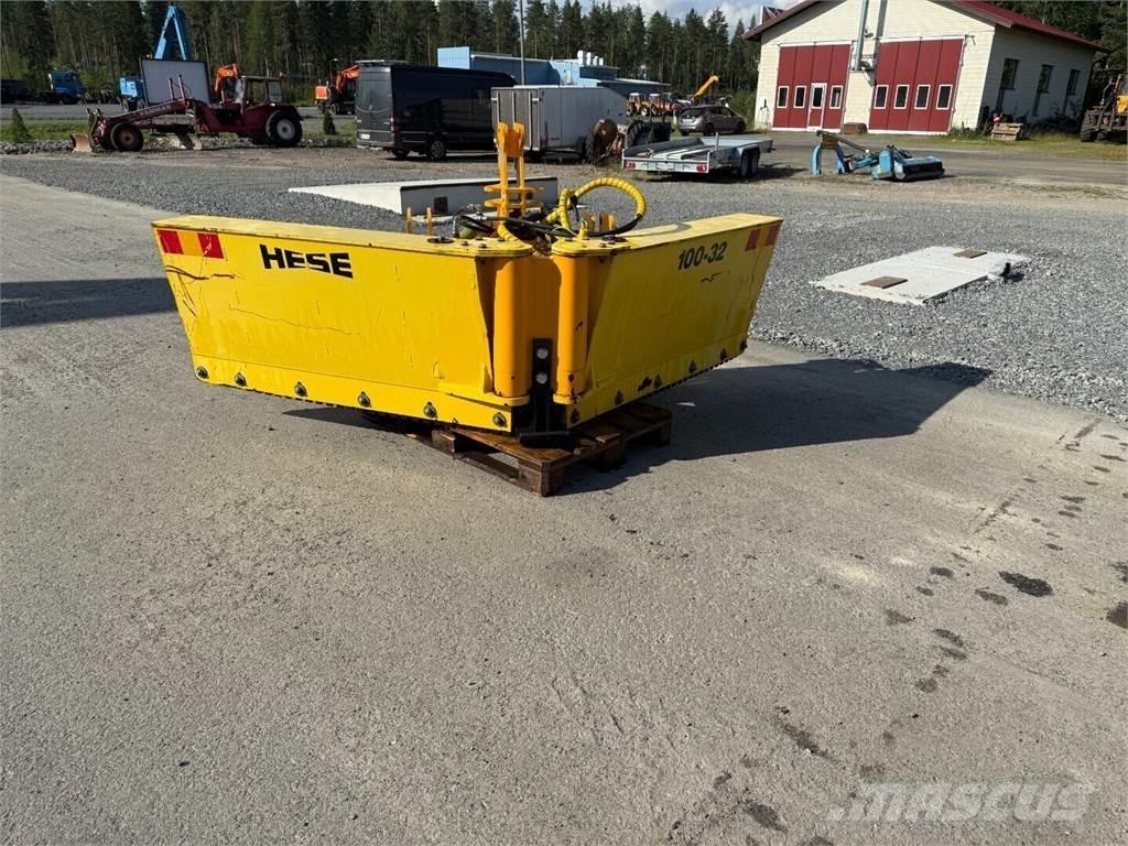 Hese HE 100-32 其他路面和雪地機械