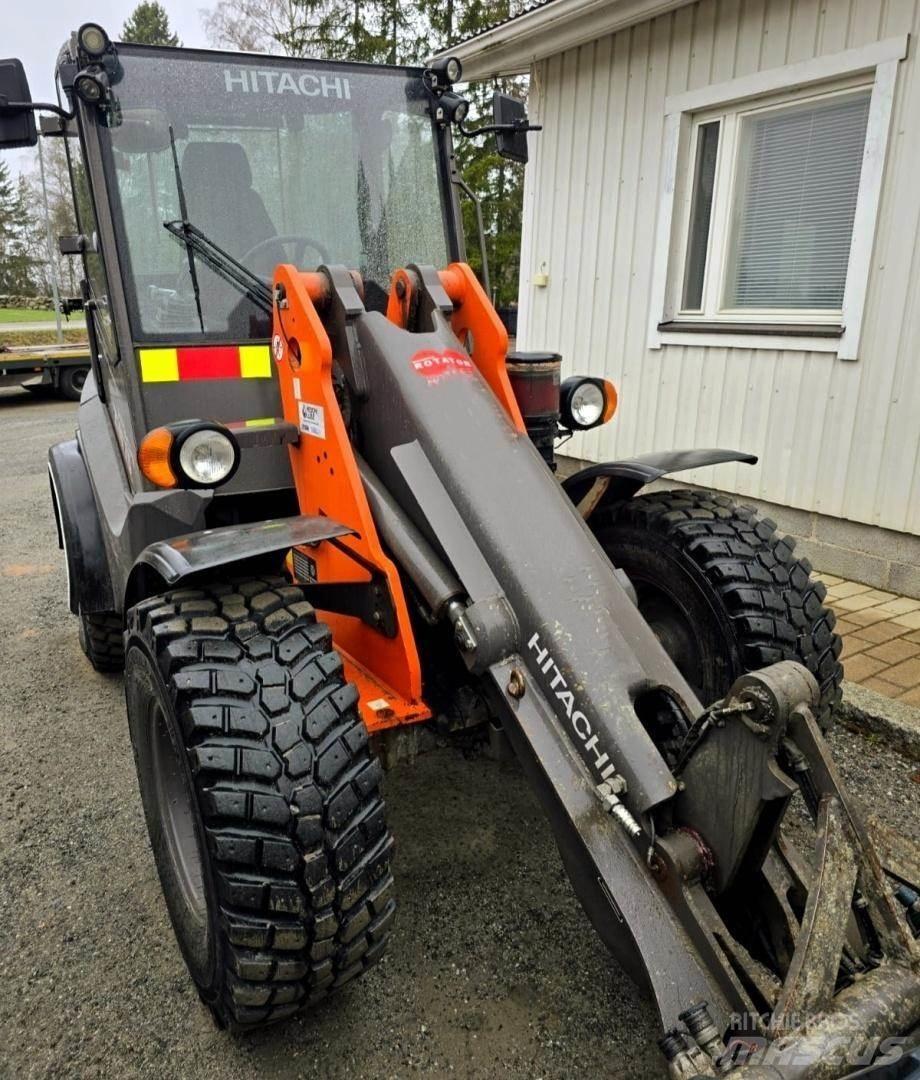 Hitachi ZW75 小型裝載機
