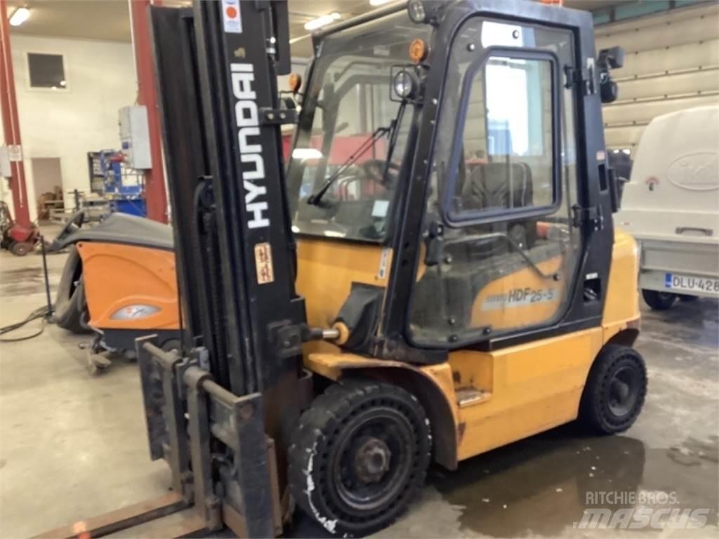 Hyundai HDE 25 E 柴油卡車