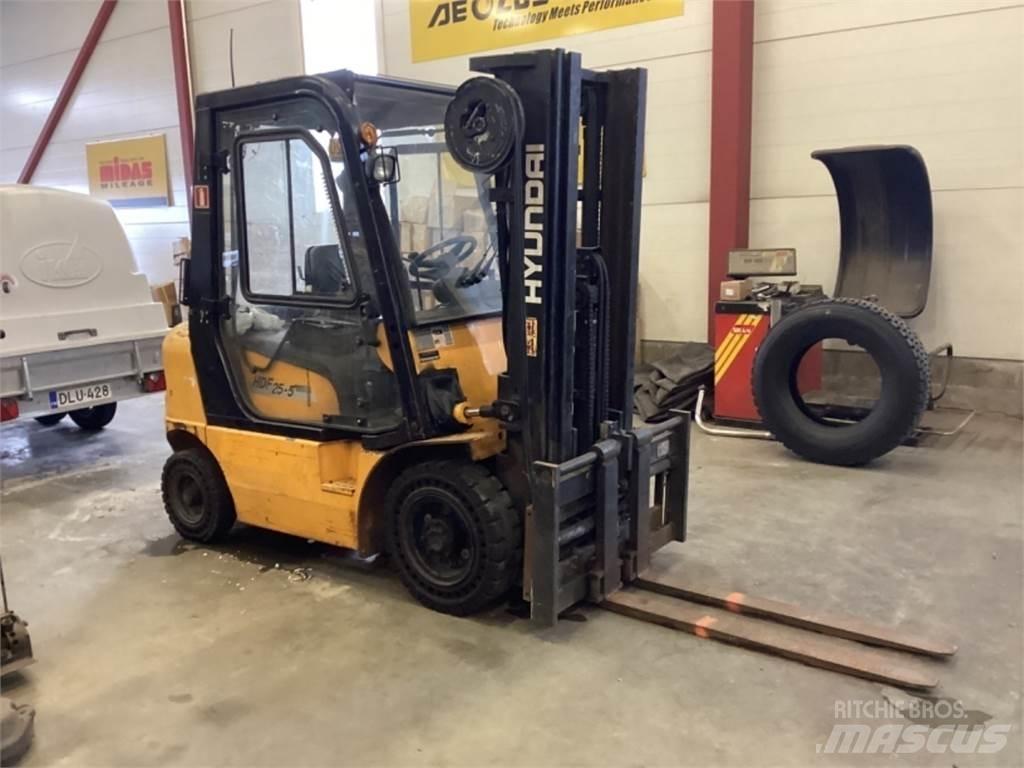 Hyundai HDE 25 E 柴油卡車