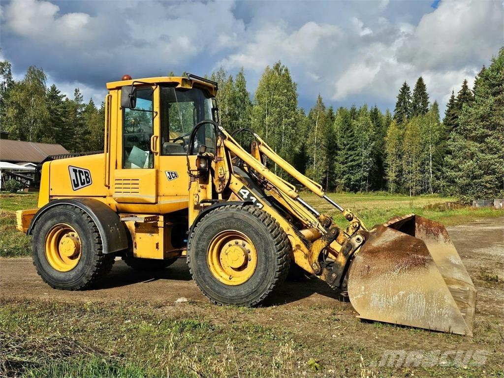 JCB 411 輪胎式裝載機