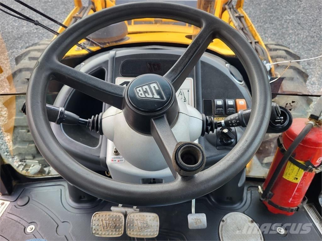 JCB 4CN 反鏟裝載機