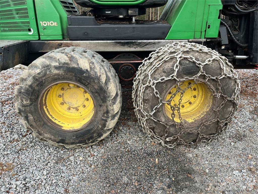 John Deere 1010E 集運機