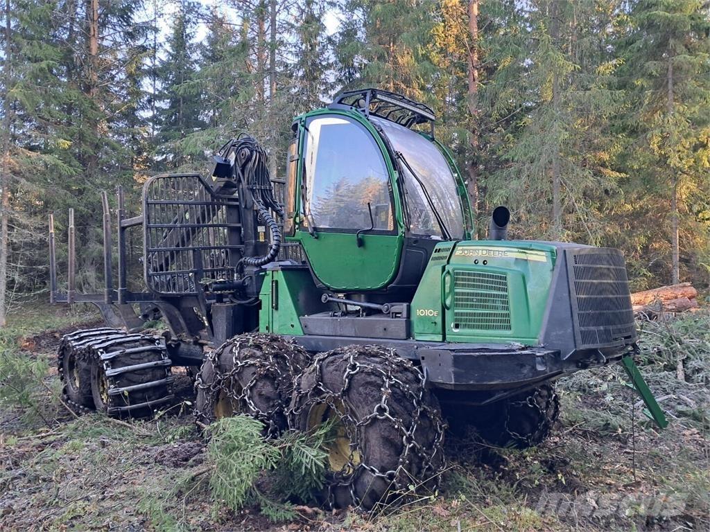 John Deere 1010e 集運機